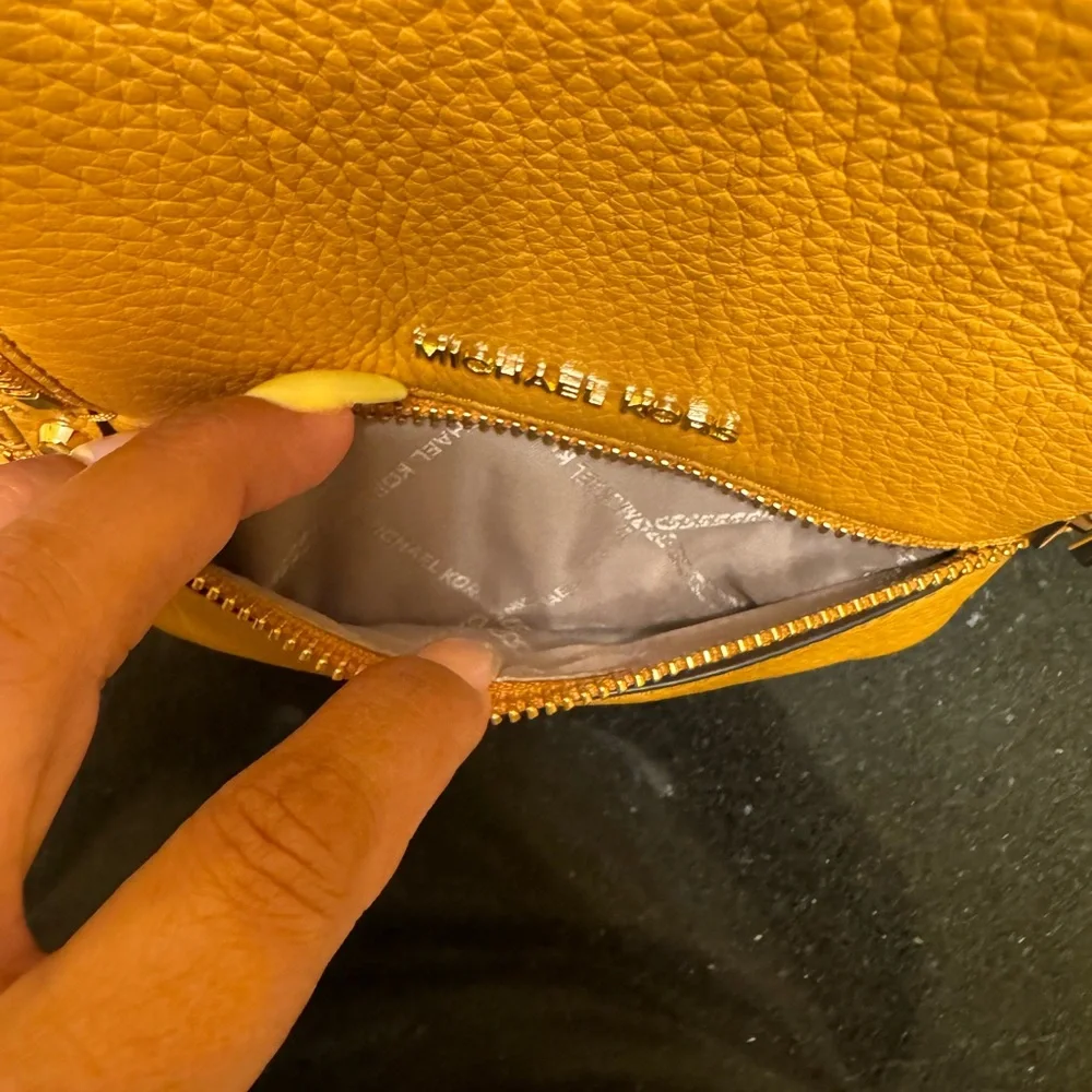 Mini Michael Kors Rhea backpack. - Picture 9 of 13
